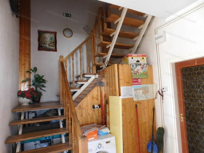 Einfamilienhaus zum Kauf 311.000 € 14 Zimmer 400 m²<br/>Wohnfläche 437 m²<br/>Grundstück Balatonboglár