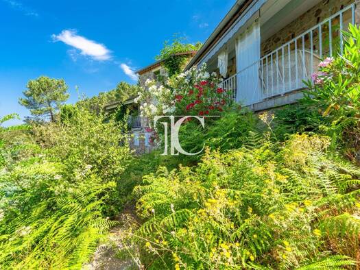 Haus zum Kauf 597.000 € 178 m² 5.151 m² Grundstück Les Vans 07140