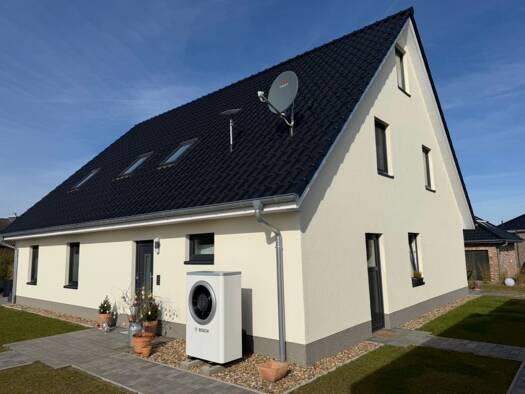 Doppelhaushälfte zum Kauf 489.000 € 7 Zimmer 225 m² 375 m² Grundstück Zarrentin Zarrentin am Schaalsee 19246