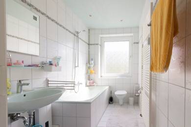 Wohnung zum Kauf 220.000 € 3 Zimmer 87 m² 3. Geschoss Frohnhausen Essen 45145