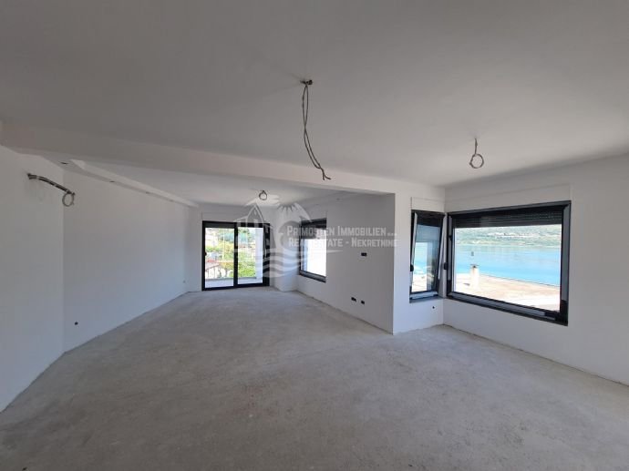 Apartment zum Kauf 320.000 € 2 Zimmer 93,6 m²<br/>Wohnfläche Trogir 21220