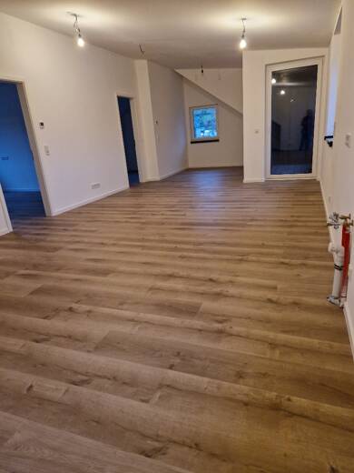 Wohnung zur Miete 900 € 3 Zimmer 95 m² Dachgeschoss Dörspestraße Bergneustadt Bergneustadt 51702