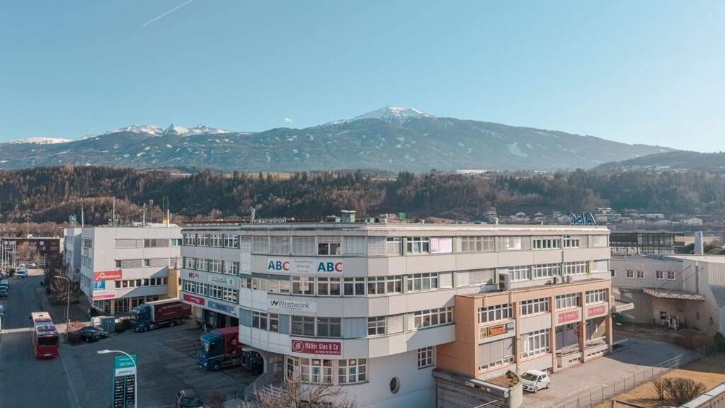 Lagerhalle zur Miete 3.000 € 258 m² Lagerfläche Valiergasse 58 Amras Innsbruck 6020