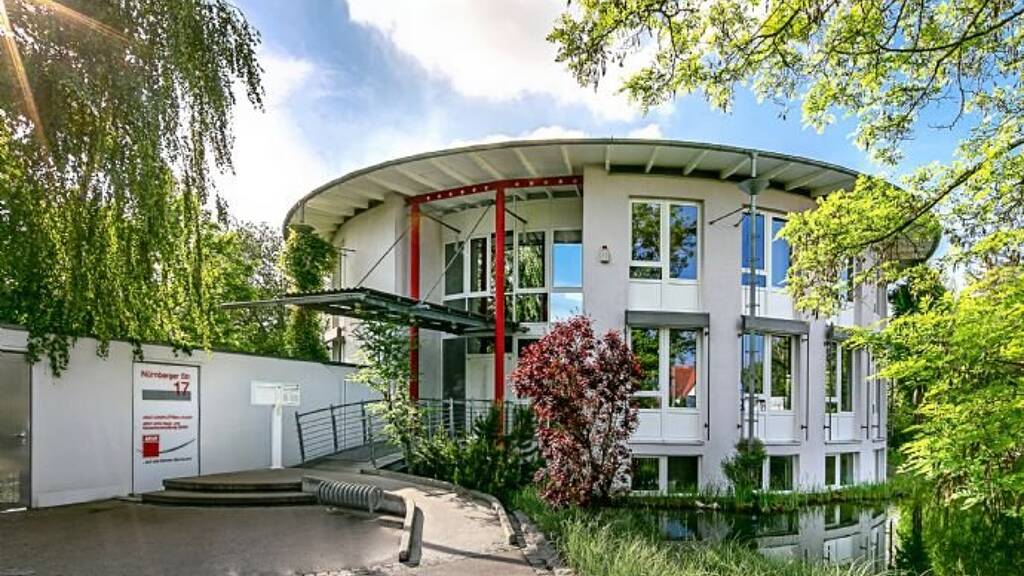 Bürofläche zur Miete provisionsfrei 3.800 € 9 Zimmer 360 m² Bürofläche teilbar von 100 m² bis 360 m² Nördlingen 86720