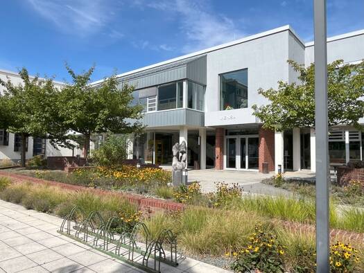 Wohnung zur Miete 259 € 2 Zimmer 50 m² 2. Geschoss frei ab sofort Eckersbacher Höhe 81-106 Eckersbach Zwickau 08066