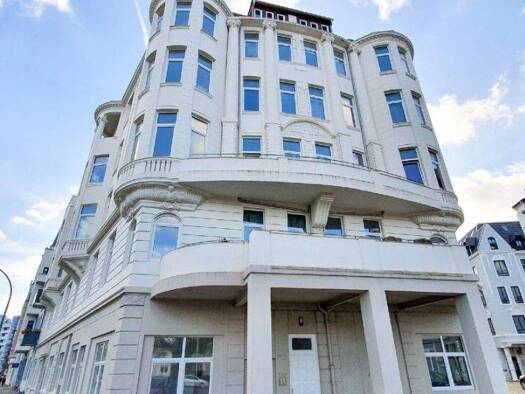 Wohnung zur Miete 890 € 5 Zimmer 141 m² 2. Geschoss Mitte Bremerhaven 27568