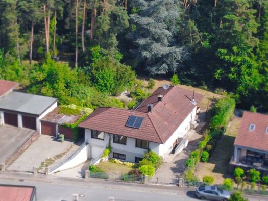 Einfamilienhaus zum Kauf 595.000 € 6 Zimmer 144 m² 1.735 m² Grundstück frei ab sofort Röttenbach 91341