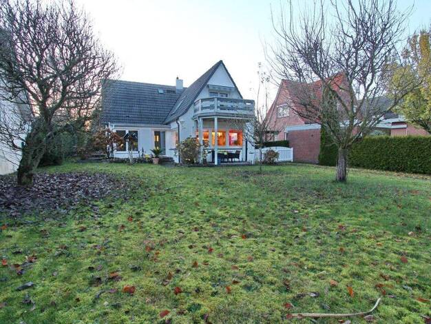 Einfamilienhaus zum Kauf 539.000 € 6 Zimmer 120 m² 808 m² Grundstück Harksheide Norderstedt 22844