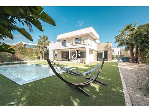 Villa zum Kauf 2.950.000 € 4 Zimmer 352 m² 1.016 m² Grundstück Sitges 00000