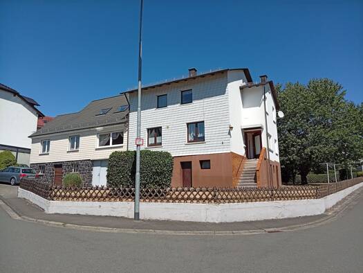 Mehrfamilienhaus zum Kauf 249.000 € 12 Zimmer 225 m² 932 m² Grundstück Donsbach Dillenburg 35686
