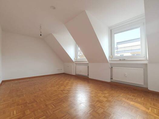 Maisonette zur Miete 1.350 € 3 Zimmer 76 m² 2 Geschosse frei ab sofort Tucholskystraße 47 Sachsenhausen Frankfurt am Main 60598