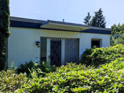 Bungalow zum Kauf 399.000 € 4 Zimmer 107,8 m² 593 m² Grundstück Solingen-Mitte Solingen 42651