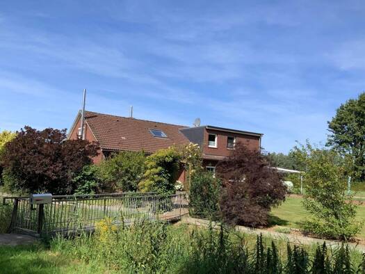 Einfamilienhaus zum Kauf 499.000 € 6 Zimmer 192 m² 5.510 m² Grundstück Larrelt Emden 26723