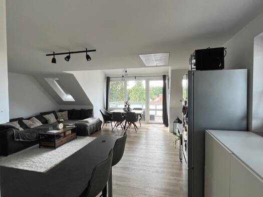 Maisonette zur Miete 666 € 1,5 Zimmer 65 m² Geschoss 3/4 frei ab 01.10.2026 Steinweg 44 Kirchheim Kirchheim 99334