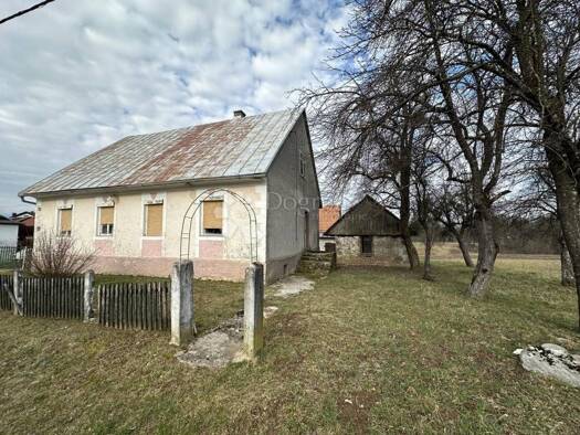 Haus zum Kauf 90.000 € 3 Zimmer 100 m² Centar, Gospic Gospic
