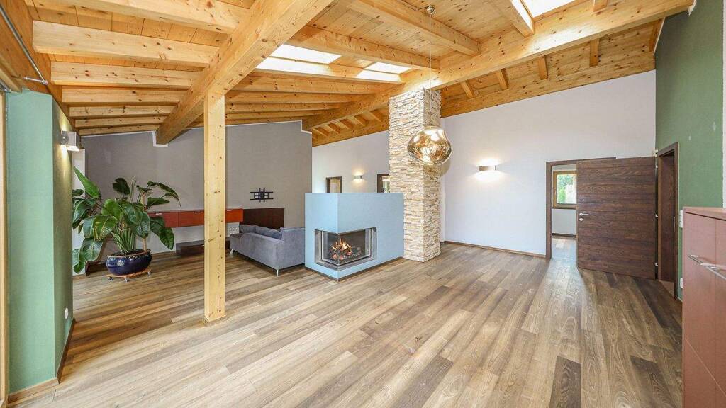 Einfamilienhaus zur Miete 2.363 € 6 Zimmer 200 m² 596 m² Grundstück Erpfendorf 6383