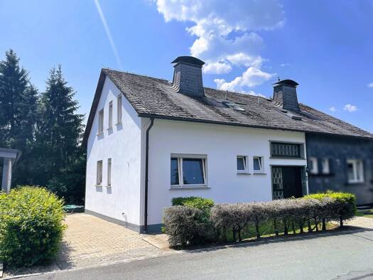 Doppelhaushälfte zum Kauf 149.000 € 4 Zimmer 111 m² 284 m² Grundstück Hildfeld Winterberg 59955