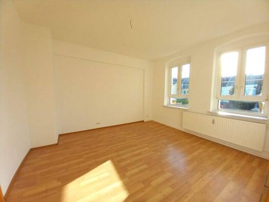 Wohnung zur Miete 480 € 4 Zimmer 87 m² 1. Geschoss frei ab 01.09.2026 Glauchau 08371