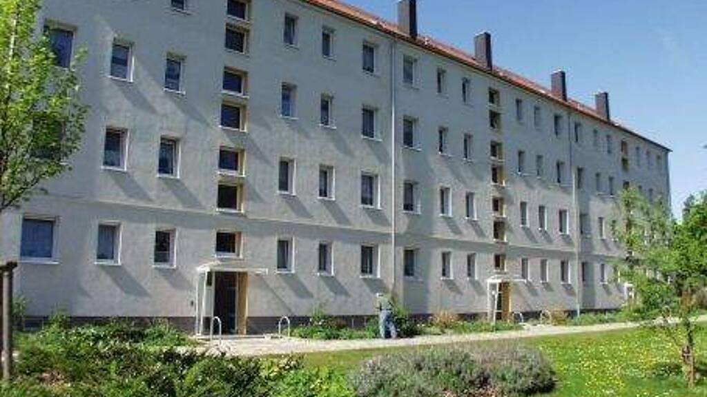 Wohnung zur Miete 468 € 3 Zimmer 58,4 m² 3. Geschoss Dessauer Str. 23 Frohe Zukunft Halle (Saale) 06118