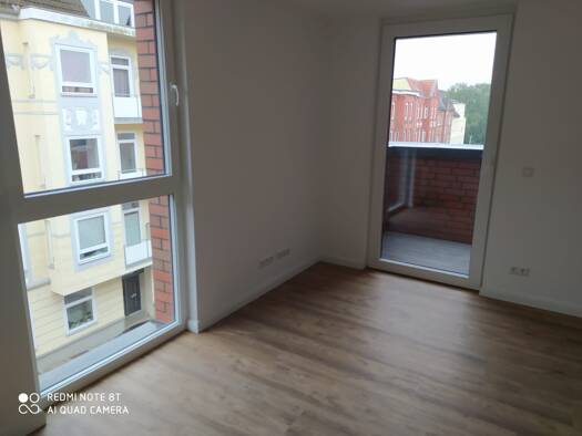 Wohnung zur Miete 570 € 1 Zimmer 31,9 m² 5 Geschosse frei ab 01.11.2026 Gaarden-Süd Gaarden - Süd 24143