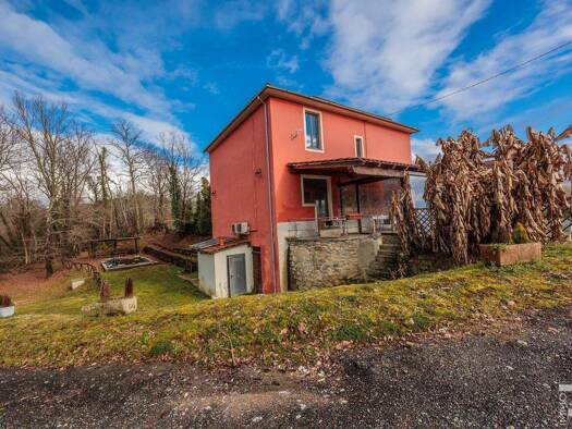 Haus zum Kauf 259.000 € 4 Zimmer 260 m² 1.000 m² Grundstück frei ab sofort Bagnone