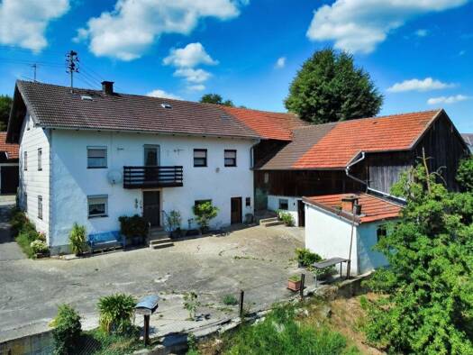 Einfamilienhaus zum Kauf 195.000 € 5 Zimmer 135 m² 616 m² Grundstück Freinberg Marklkofen 84163