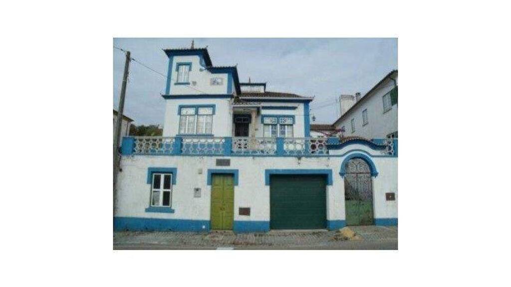 Haus zum Kauf 244.000 € 11 Zimmer 1.090 m² 710 m² Grundstück Abrantes