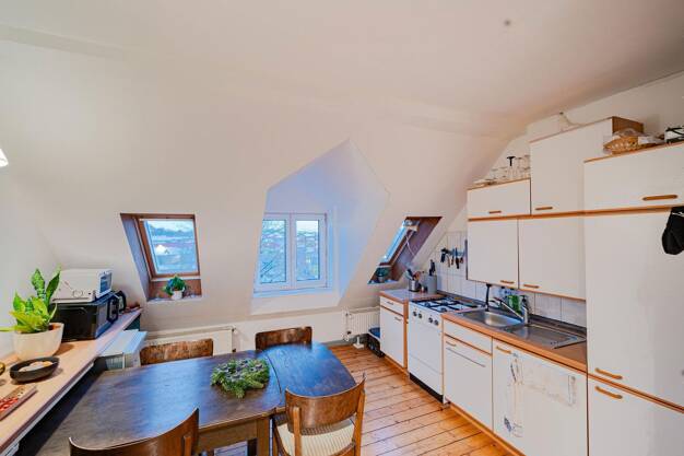 Wohnung zum Kauf provisionsfrei 229.000 € 3 Zimmer 70 m² Dachgeschoss, 3. Geschoss Schwartauer Allee 121 Holstentor - Nord Lübeck 23554