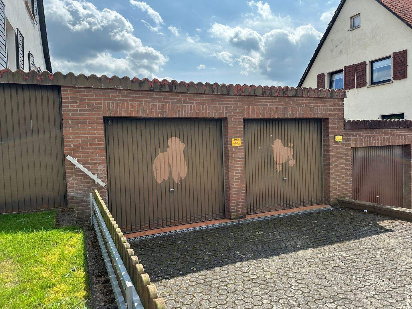 Immobilie in Bovenden - Charmantes Haus mit Einliegerwohnung, Südterrasse & 2 Garagen – ruhig nahe Göttingen - Bild 1