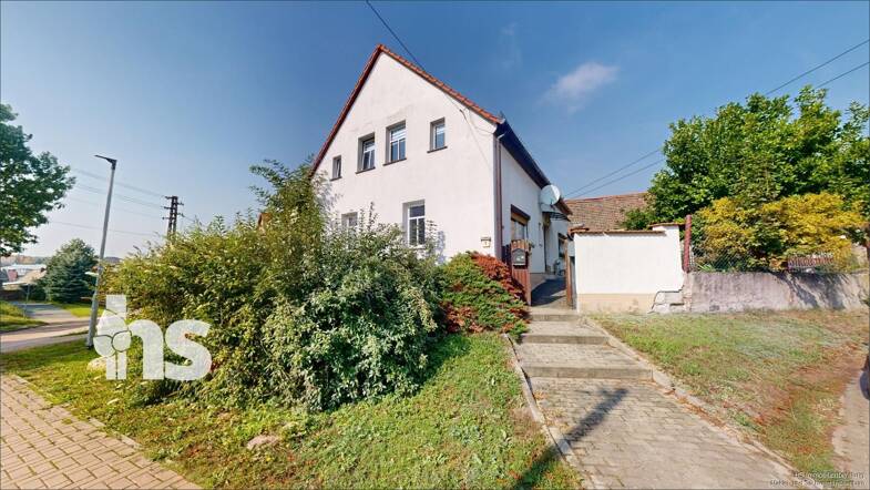 Einfamilienhaus zum Kauf provisionsfrei 100.000 € 8 Zimmer 155 m² 1.860 m² Grundstück Eislebener Straße 5 Helbra 06311