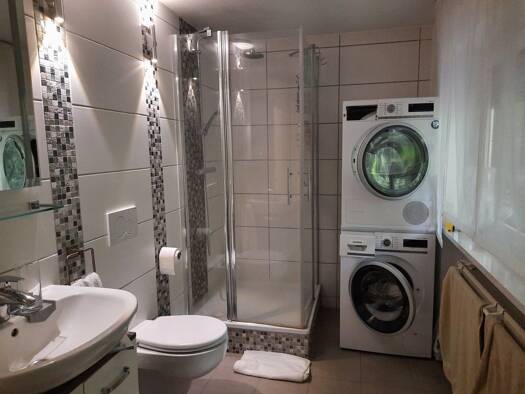 Maisonette zur Miete 1.300 € 3 Zimmer 120 m² Geschoss EG/1 frei ab 01.05.2026 Heßdorf 91093