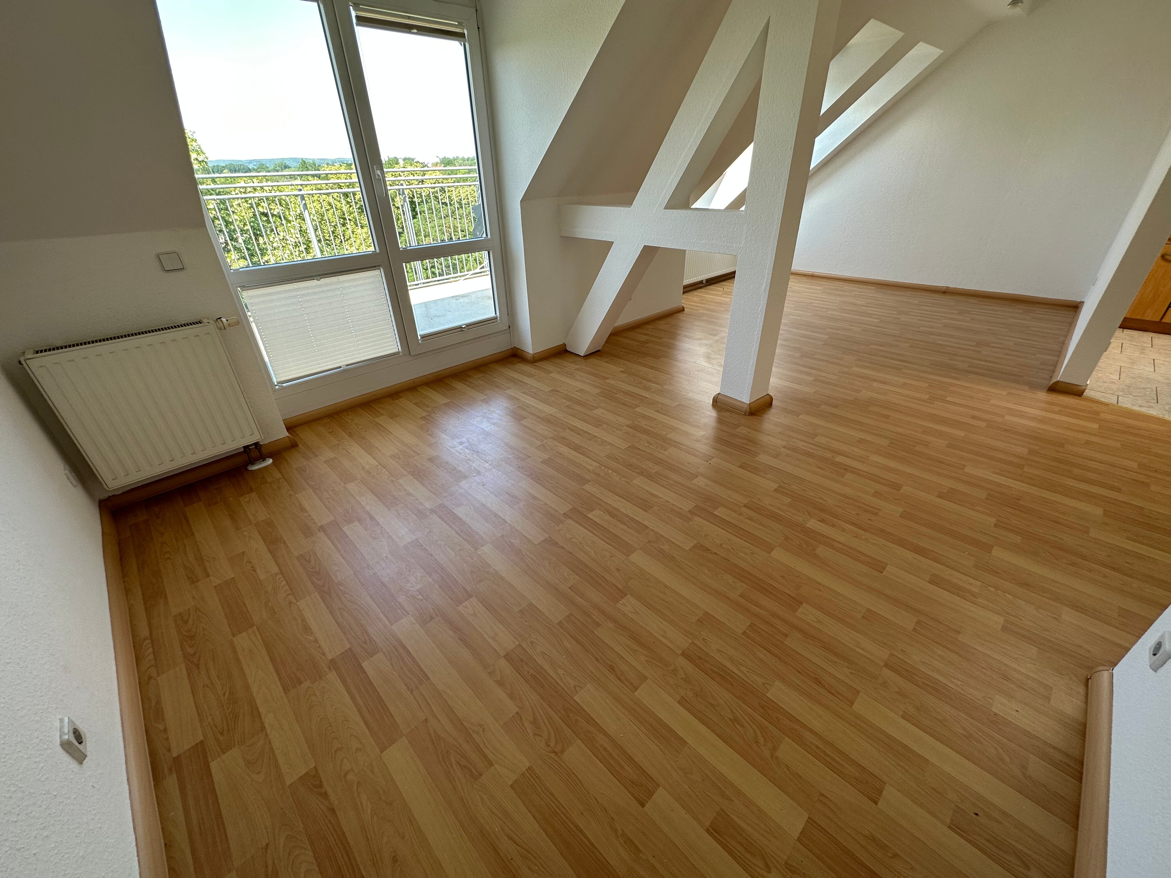 Wohnung zur Miete 330 € 2 Zimmer 63,3 m²<br/>Wohnfläche 4.<br/>Geschoss 01.11.2024<br/>Verfügbarkeit Erich-Mühsam-Straße 33 Kaßberg 914 Chemnitz 09112