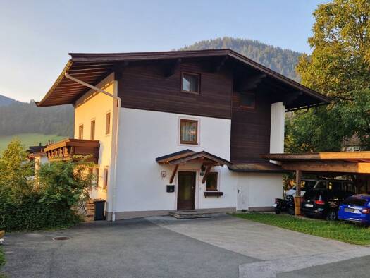 Mehrfamilienhaus zum Kauf provisionsfrei 1.500.000 € 9 Zimmer 237 m² 1.202 m² Grundstück frei ab sofort Pirchmoos 65 Söll 6306
