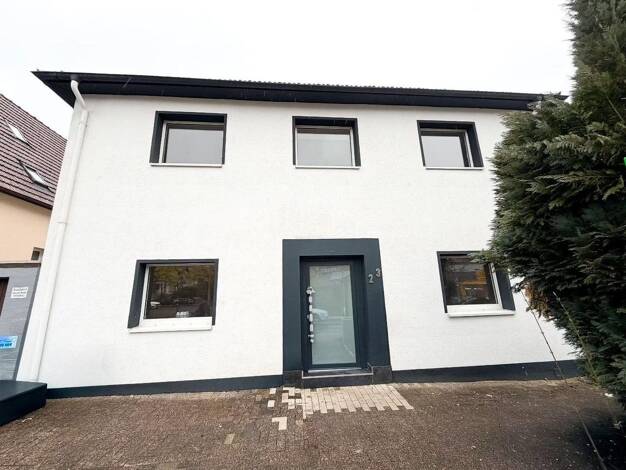 Einfamilienhaus zum Kauf - Erstbezug provisionsfrei 324.900 € 8 Zimmer 167 m² 253 m² Grundstück Adenauer Straße 23 Altenbeken 33184