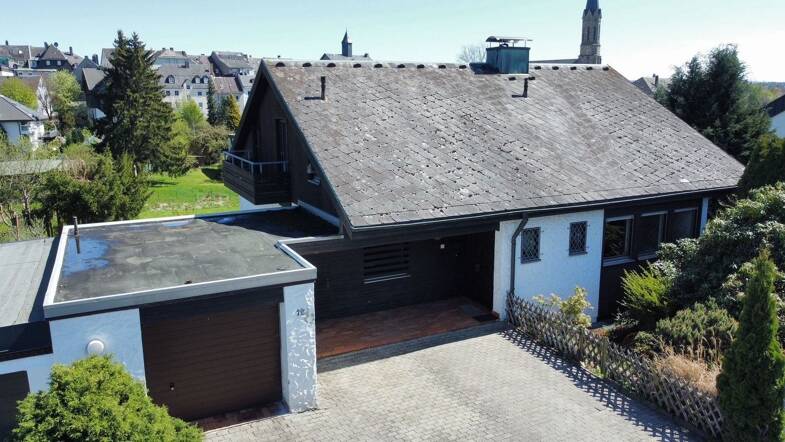 Einfamilienhaus zum Kauf 289.000 € 11 Zimmer 229 m² 1.062 m² Grundstück frei ab sofort Münchberg Münchberg 95213