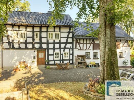 Einfamilienhaus zum Kauf 450.000 € 4 Zimmer 141 m² 863 m² Grundstück Birnbach 57612