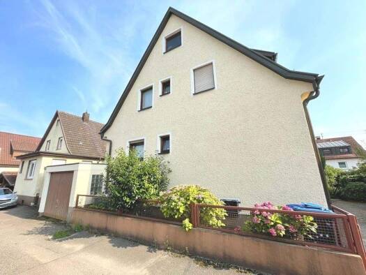 Einfamilienhaus zum Kauf 425.000 € 8 Zimmer 105 m² 323 m² Grundstück Ebersbach Ebersbach (Fils) 73061