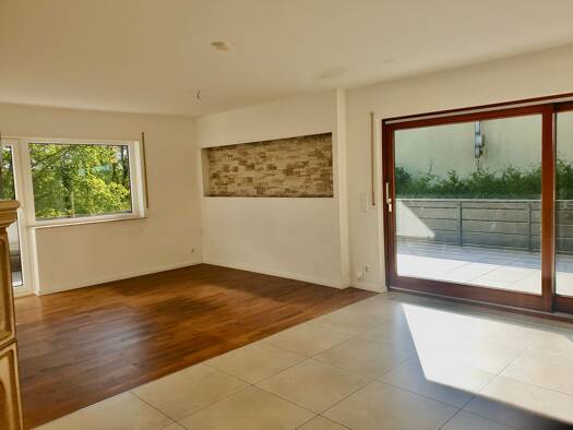 Wohnung zur Miete 1.100 € 4 Zimmer 120 m² Geschoss 1/2 frei ab sofort Hattenhof Neuhof 36119