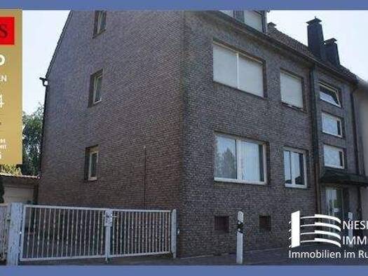 Mehrfamilienhaus zum Kauf provisionsfrei als Kapitalanlage geeignet 329.000 € 8 Zimmer 188,4 m² 453 m² Grundstück Stadtmitte Sterkrade 46149