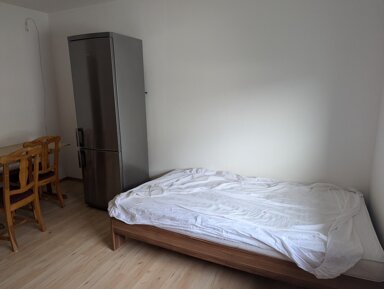 WG-Zimmer zur Miete 490 € 15 m² 1. Geschoss frei ab 01.10.2024 Am Weinberg 34 34 34 Arth Furth 84095