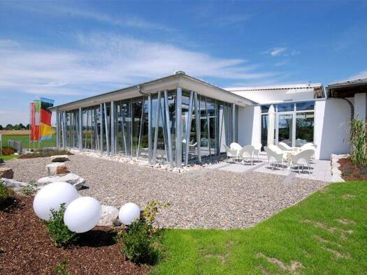 Ladenfläche zum Kauf 1.030 m² Verkaufsfläche Frohnlach Ebersdorf b. Coburg 96237