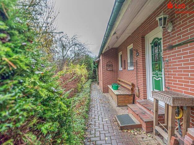 Einfamilienhaus zum Kauf 179.000 € 4 Zimmer 129,1 m² 860 m² Grundstück frei ab sofort Sehestedt Jade 26349