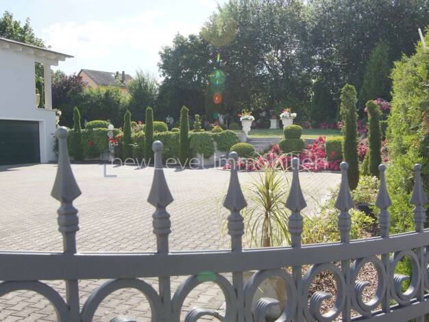 Mehrfamilienhaus zum Kauf 998.000 € 9 Zimmer 250 m² 1.712 m² Grundstück Maxhütte Maxhütte-Haidhof 93142