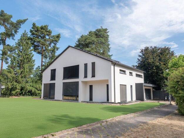 Einfamilienhaus zum Kauf provisionsfrei 2.200.000 € 7 Zimmer 260 m² 1.080 m² Grundstück Waldstadt Karlsruhe 76139