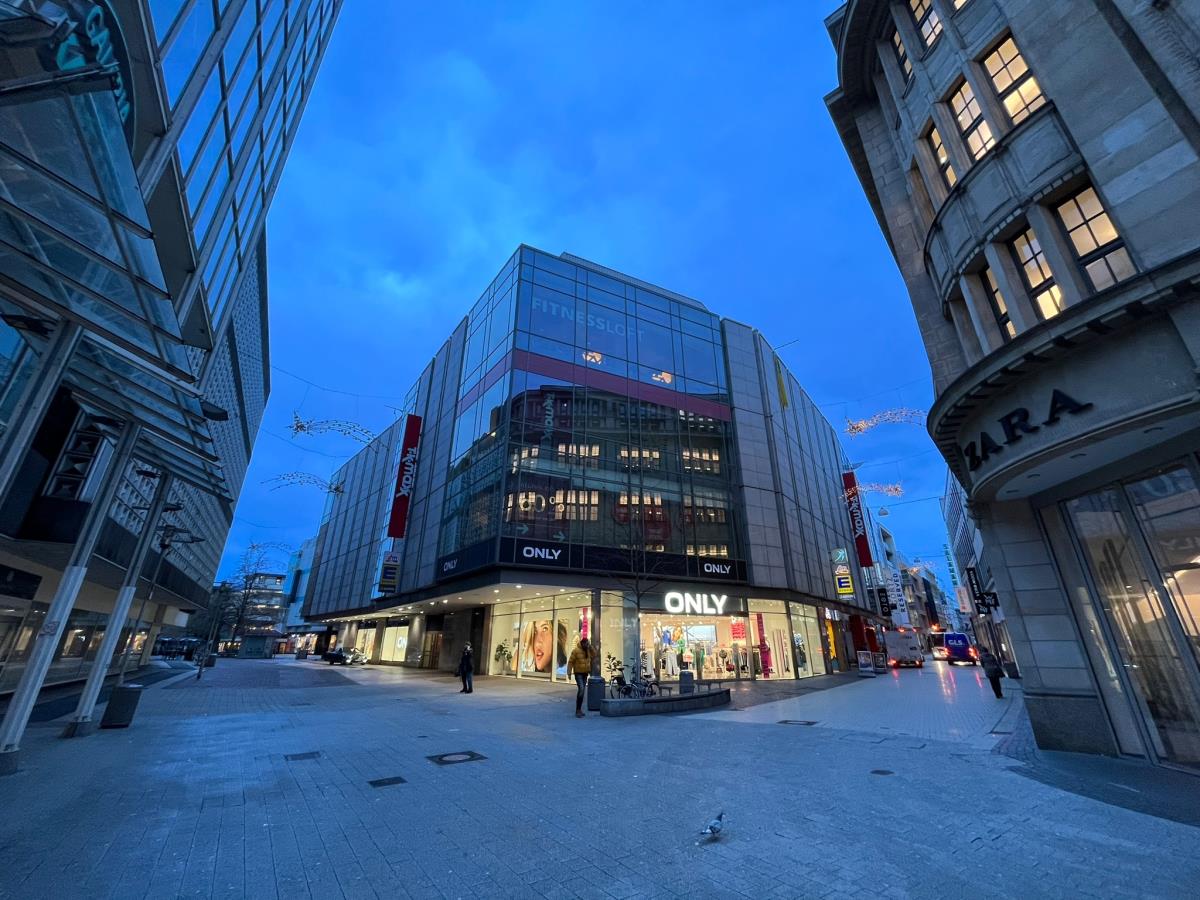 Bürogebäude zur Miete 5 € 1.200 m²<br/>Bürofläche ab 1.200 m²<br/>Teilbarkeit Mitte Hannover 30159