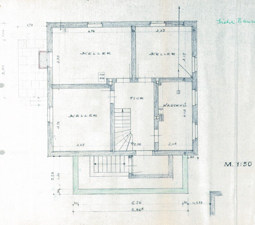 Mehrfamilienhaus zum Kauf 139.000 € 5 Zimmer 107,8 m²<br/>Wohnfläche 638 m²<br/>Grundstück Kernstadt Holzminden 37603