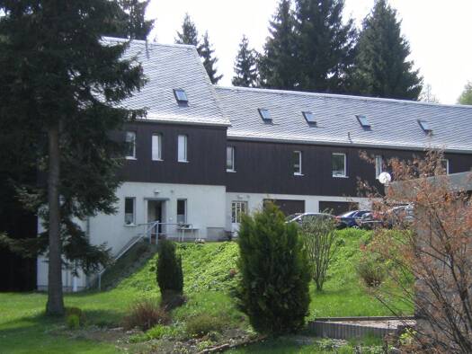 Wohnung zur Miete 296 € 2 Zimmer 43 m² Geschoss 2/3 frei ab 01.08.2026 Sonnenhofweg 7 Altenberg 01773