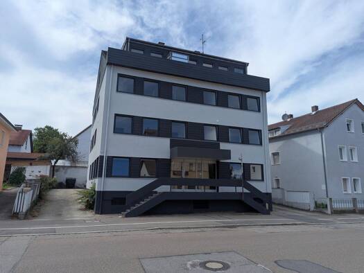 Stadthaus zum Kauf provisionsfrei 26 Zimmer 585 m² 550 m² Grundstück Straubing Straubing 94315