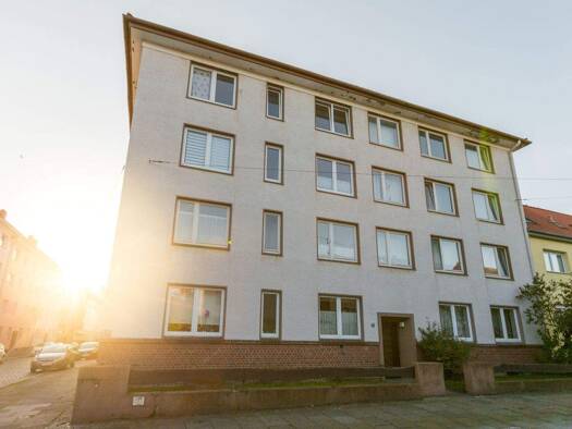 Wohnung zur Miete 480 € 2 Zimmer 62,8 m² 3. Geschoss frei ab 01.04.2026 Jahnstraße 21 Lehe Bremerhaven 27568