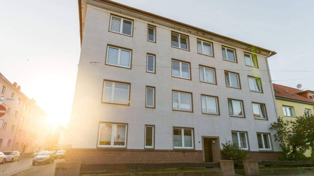 Wohnung zur Miete 480 € 2 Zimmer 62,8 m² 3. Geschoss frei ab 01.04.2026 Jahnstraße 21 Lehe Bremerhaven 27568